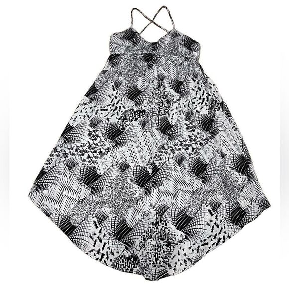 Forever 21 Open Back Asymmetrical Maxi Dress black white size small - Picture 6 of 13